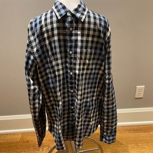 GAP Size L- Black blue Grey Checkered plaid